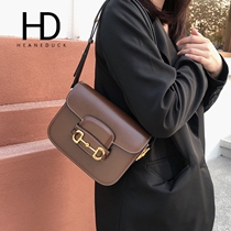  HEANEDUCK brand-name bag 2020 new trendy saddle bag Western style fashion leather texture messenger bag all-match