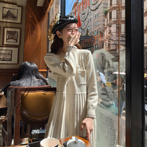 Europe station 2020 autumn and winter new French first love gentle wind age-reducing temperament small man base knitted dress