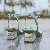 Transparent Sandals Women 2019 New Summer Fairy Wind 100 Hitch Hollow Dew Toils With High Heel Heels Thick Heel