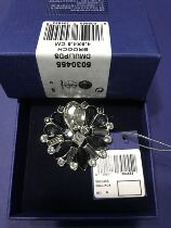 Spot black and white bicolor crystal brooch 5030455