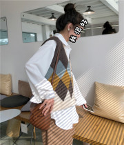 2021 New early autumn Diamond sleeved sleeveless waistcoat sweater small vest vest vest V neck knit horse clip cardigan outside tide