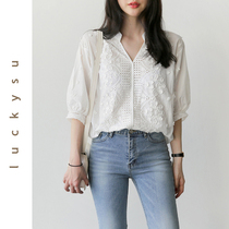 Korean V-neck loose bubble sleeve short-sleeved shirt womens spring new loose cotton hollow embroidery embroidery thin T