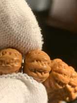 Monkey head hand string small size Beijing octagonal carving Monkey King phoenix feather walnut hand string local tyrant single circle Wen play bracelet carving