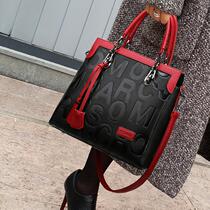 Europe station genuine leather handbag woman 2022 new large capacity minimalist atmospheric skew satchel 100 hitch lady single shoulder bag