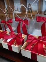 Packaging Box Square Ins Gift Wood Box Birthday Wedding Wedding Companion Gift Box Empty Box 23 * 23 * 8cm