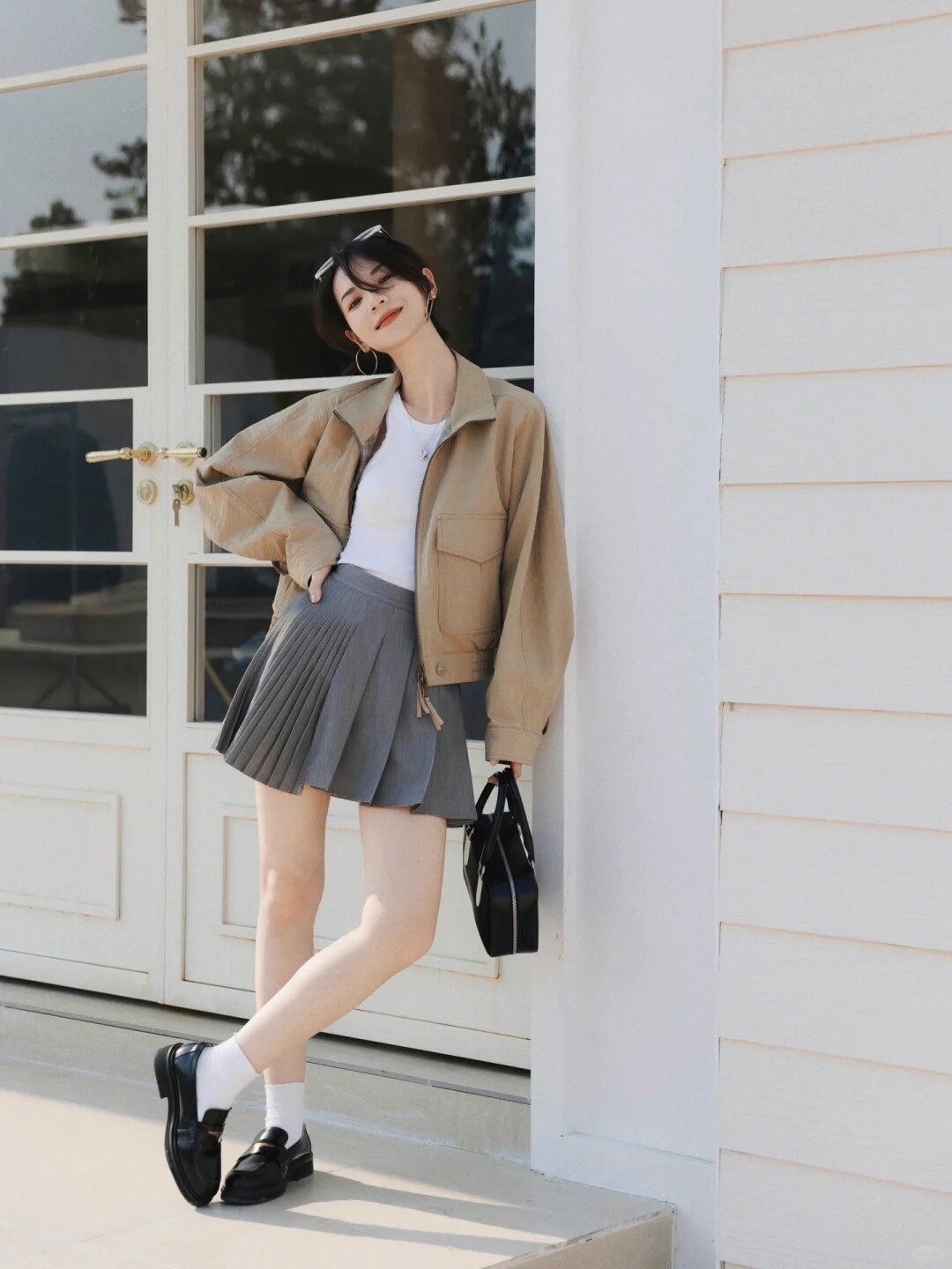 宋佳同款百丽海鸥乐福鞋2.0：厚底真皮的英伦飒爽美学