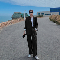 Black suit suit woman early autumn new Korean version casual fashion Loose Fashion Loose interview Career is holding two sets