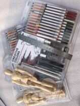 External Single Outlet Tailstock Wood Headman Sketch Wax Pen Suit