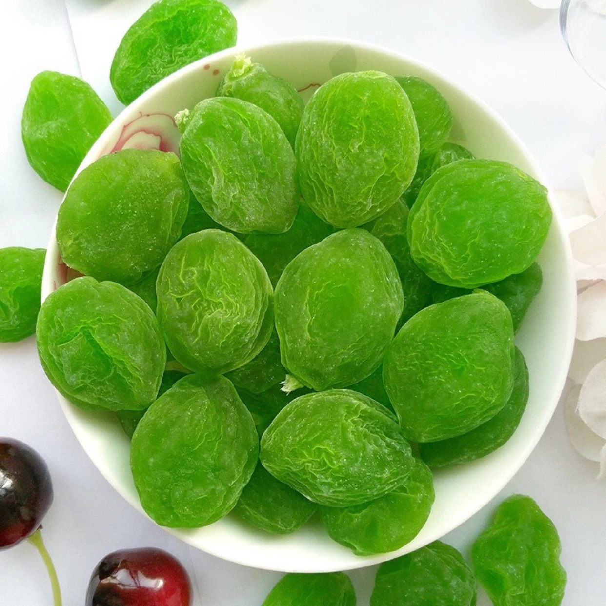 Emerald Plum Green Melon Seed Plum betel nut plum green melon plum with plum fruit and plum 5 catty of sweet plum