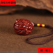 Indian Small Leaf Purple Sandalwood Three Foot Golden Toad Pendant Pendant with Fun Tricks to Play the Thing Hands