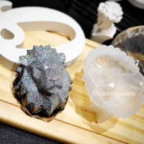 Section Solid Thin Section Lion Head Mirror Silicone Mold Die DIY Drop Glue Plaster Candle Swing Piece Key Button Pendant