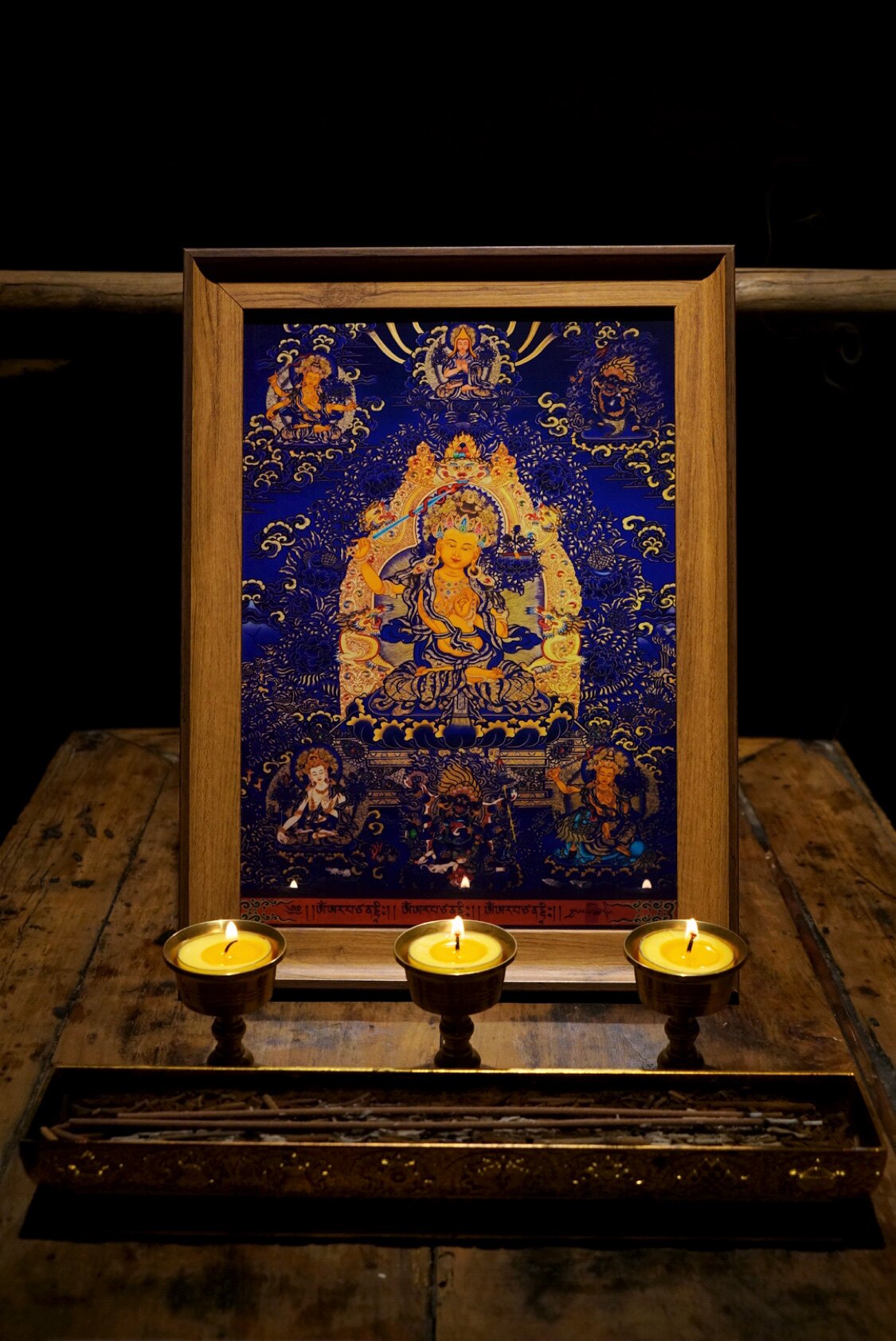 Fine limited edition re-engraving color printing works Regong painting school blue star thangka manjusri bodhisattva table with photo frame