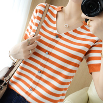 V - collar knitting short sleeve topper woman 2022 summer new relaxed casual t - shirt half - sleeve thin cotton large
