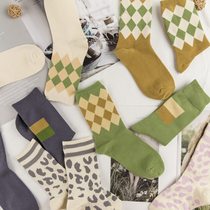 INS fashion checkered striped pile socks students Japanese jacquard color cotton comfortable and breathable autumn and winter socks