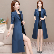 Fashion age reduction windbreaker thin lady foreign style this year popular female high-end 2021 early autumn new coat spring and autumn
