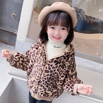 Girls coat coat sweater autumn and winter 2022 new thicker lamb fur gas winter girl baby winter dress