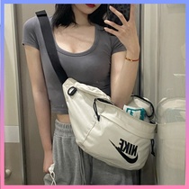 Nike Nike counter men and women couples shoulder small backpack running bag shoulder bag BA5751 BA5750