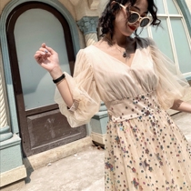 Socialite temperament lantern sleeve V-collar sequin mesh skirt small man puff dress French niche holiday dress