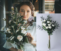 Photo studio Mori Holding Flower Wedding Photo Props Bride Wedding Bride Wedding Tour Photo Photo Handheld Decoration