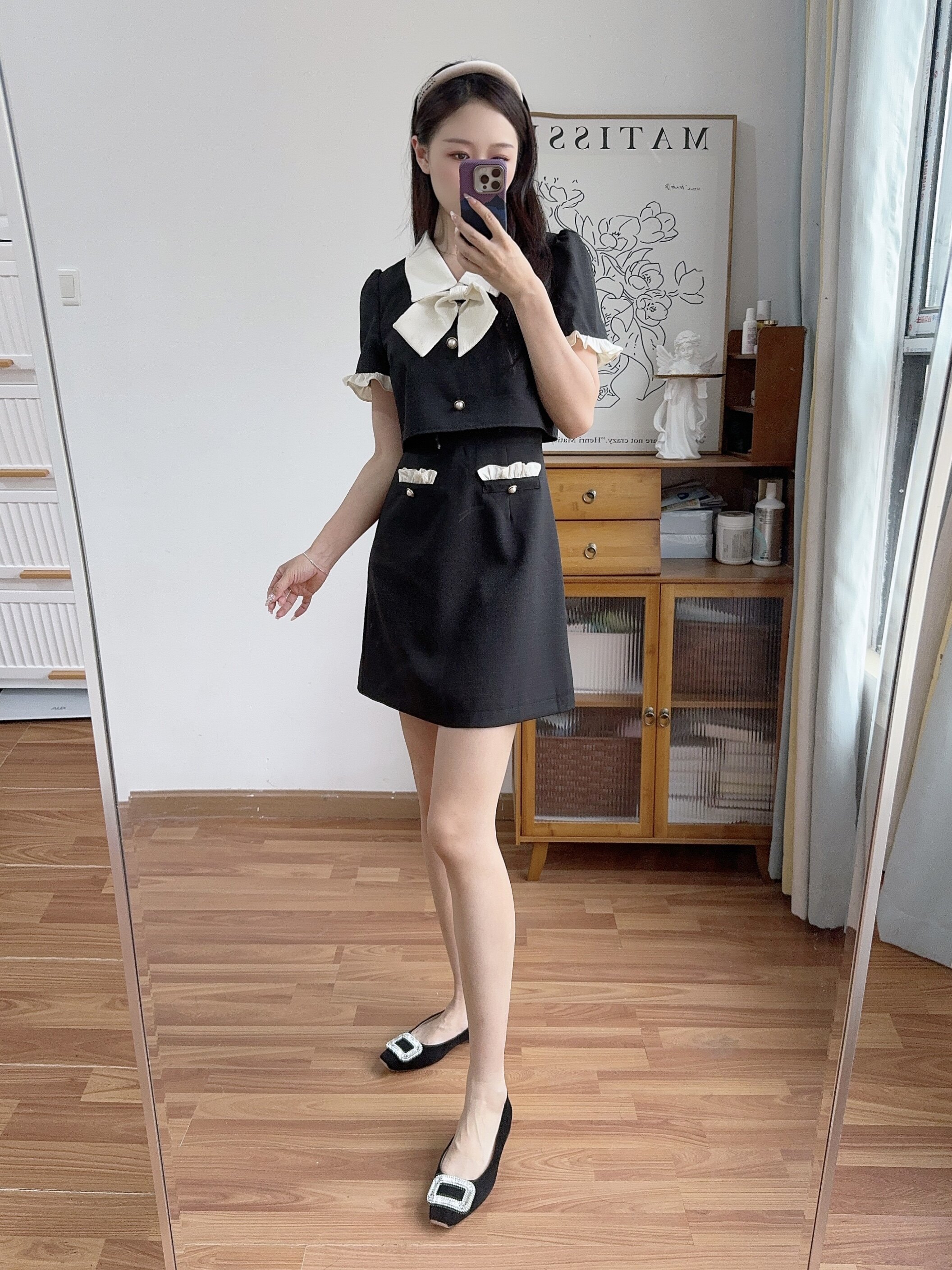 「倾城之恋」Nine West/玖熙方扣单鞋：法式平底鞋的水钻优雅美学