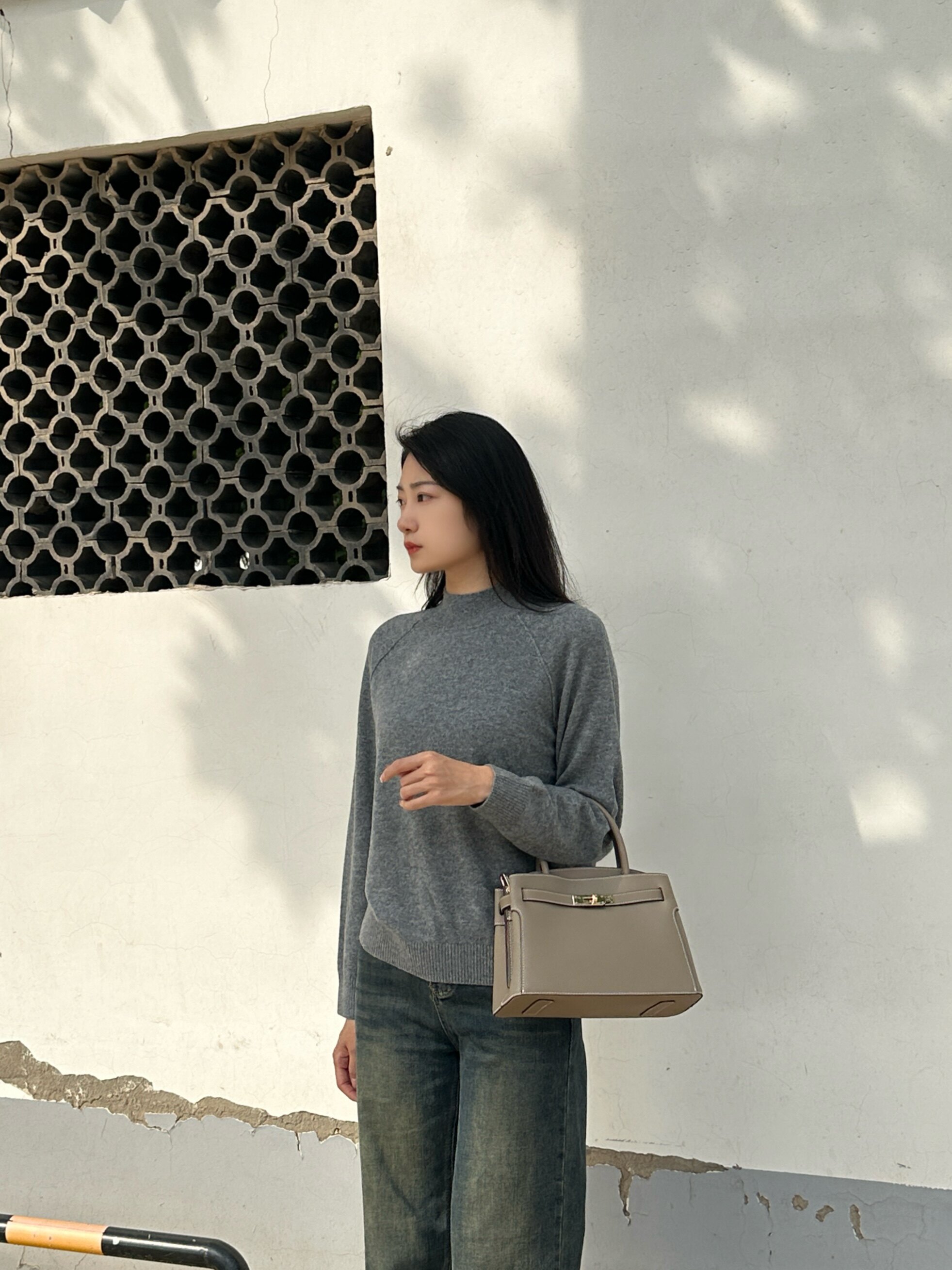 百丽鎏金岁月凯莉包 质感牛皮高级耐磨 大容量通勤 妈妈包婚包两用