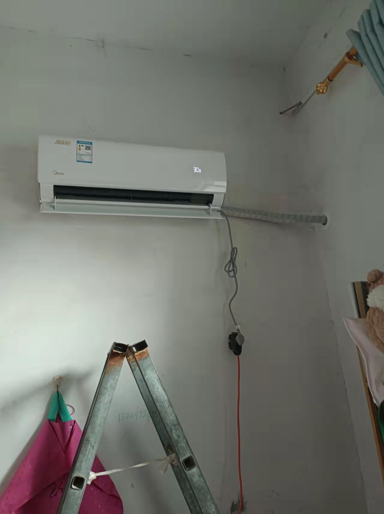 质量爆料美的大1.5匹变频空调好用吗?怎么样呢?优缺点测评