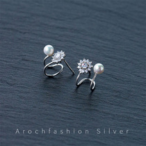 Ear jewelry S925 sterling silver 2021 New Tide earrings female pop temperament round face versatile Net Red personality stud earrings