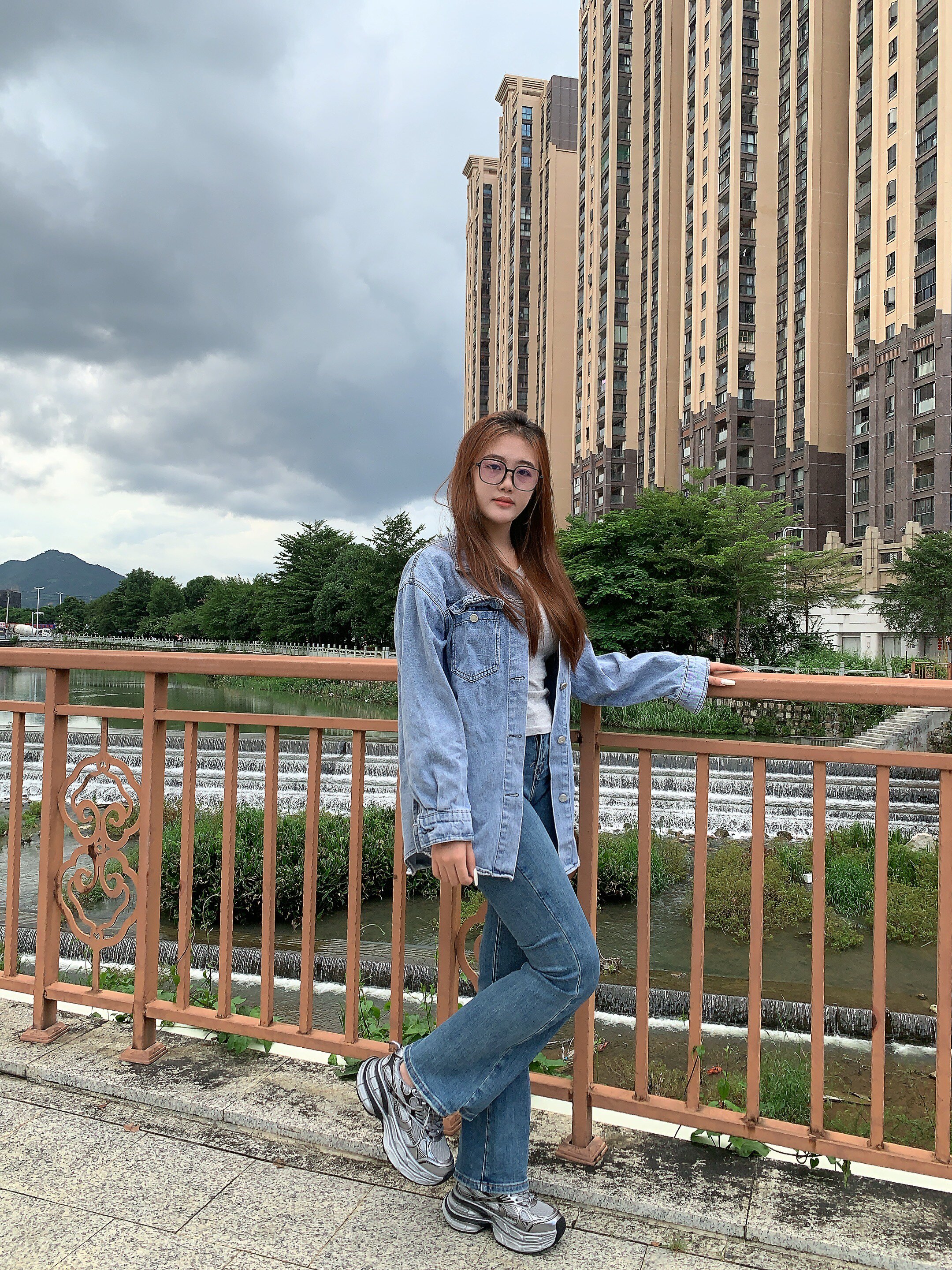 迪丽热巴同款骆驼银月老爹鞋 厚底增高拉长比例 银色系未来感十足