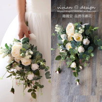 Vivian Original design quality hand bouquet Bridal photography travel Natural bouquet White Roses Hand bouquet