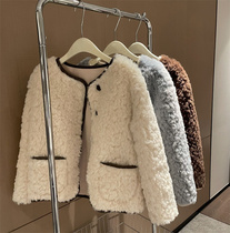 Small fragrant wind lamb wool jacket woman 2022 spring autumn new thickened round collar short cloud otto rabbit fluff fur coat