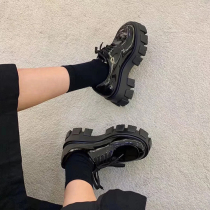 2021 spring net red with the same P family muffin thick-soled heightening single shoes British style patent leather wild Lefu small leather shoes