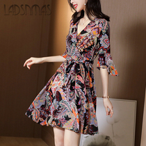 Silk mulberry silk dress female 2021 new summer French retro A- line dress waist thin temperament Medium-length dress