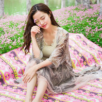 Black Deer outdoor moisture-proof mat thickened waterproof spring outing picnic mat folding portable picnic mat multiplayer lawn mat