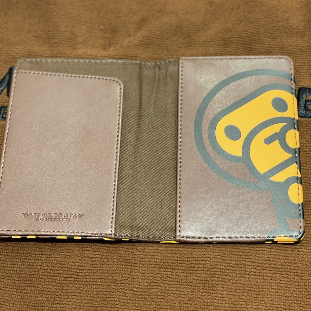 it Bape baby milo cartoon monkey printed passport clip card bag 04828119 continental spot