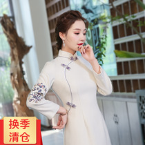 Xiuguan Tang Dianyuan Winter wool embroidery Chinese style improved bridesmaid dress Long sleeve retro elegant cheongsam dress