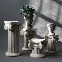 Harvest cottage European retro do old Roman column edge a few ornaments creative living room model room soft decoration decoration