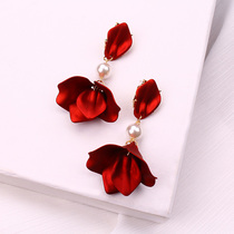 Rose petal pearl earrings 2019 new fashion exaggerated drop earrings feminine temperament face thin long section net red earrings