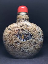Natural crystal wrapped body painting snuff bottle Shao Jianlong Autumn wind Tiger Shadow