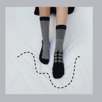 LET ME SEE cool black and white thousand bird grid cotton stockings children cute Japanese tide ins socks