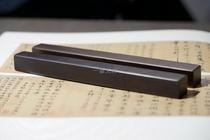  One Mo Wenfang ebony copper core paperweight pair of calligraphy paperweight Four treasures supplies for Wenfang