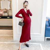 Pregnant women autumn dresses Personality V-neck twisted knot knitted long skirt hot mom autumn and winter long over-the-knee slim-fitting bottoming skirt