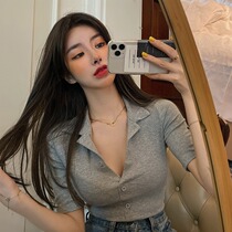 celine pianna2021 paragraph POLO collar T-shirt female summer Korean version of the body lap single row button short sleeve blouse