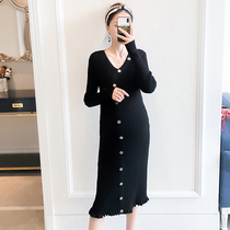 Pregnant women autumn dress long temperament V-neck knitted long skirt tide mother foreign style autumn fashion long sleeve base