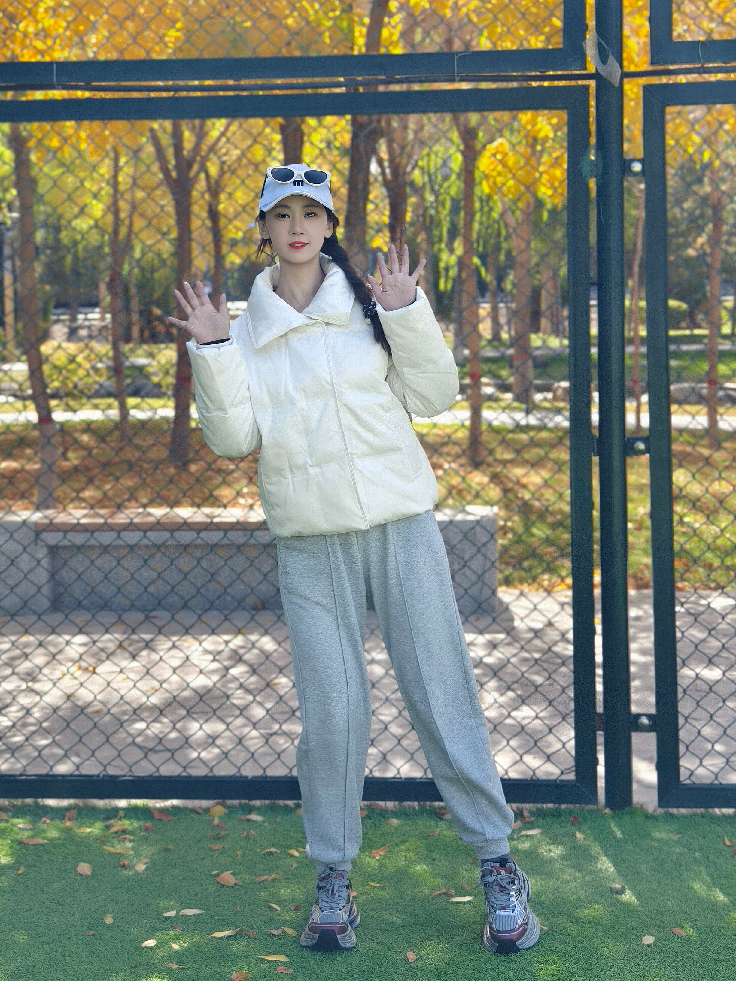 迪丽热巴同款骆驼银月老爹鞋 厚底增高拉长比例 银色系未来感十足