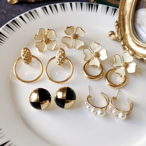 Ananas Vintag Overseas Retro Ins Wind Nets Red Earrings Black Hand-painted Anti-Allergy 100 Hitch Ear Clip