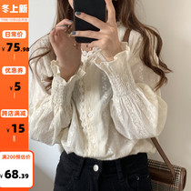 The smallest sea lace sweet shirt 2021 spring retro port taste heart machine top shirt shirt Women design sense minority