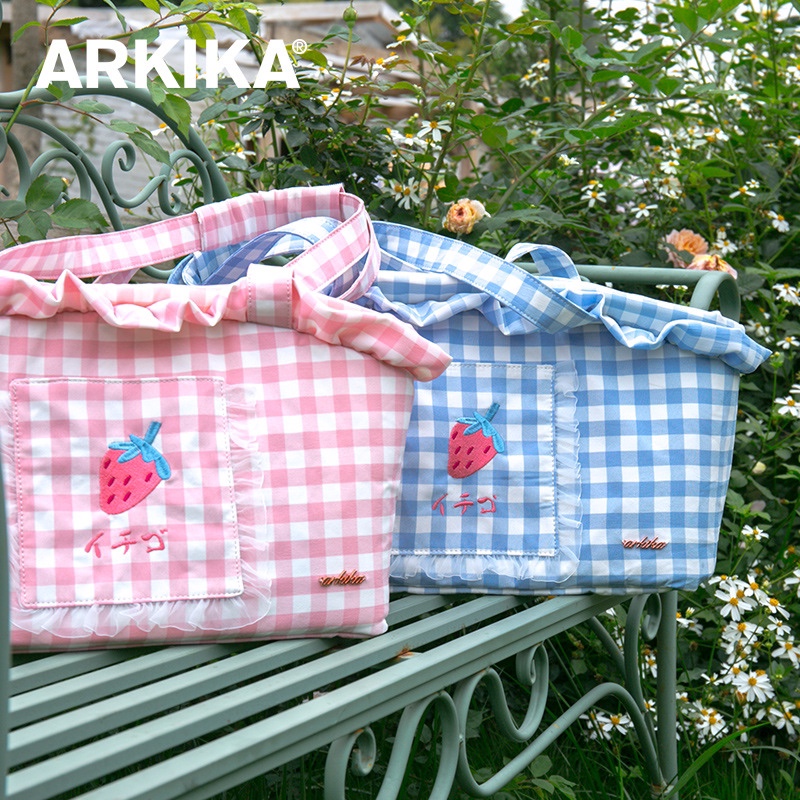 ARKIKA Tian Garden Wind Fruit Plaid Bag Traction Out Lace Cute Styling Single Shoulder Bag Pet Cat Dog Bunny Bag