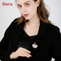 Daila jewelry swan brooch buckle corsage female Korean version of small suit jacket pin cardigan accessories