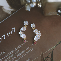 Silver home s925 sterling silver needle white shell flower earrings female 2020 New Tide temperament retro simple earrings