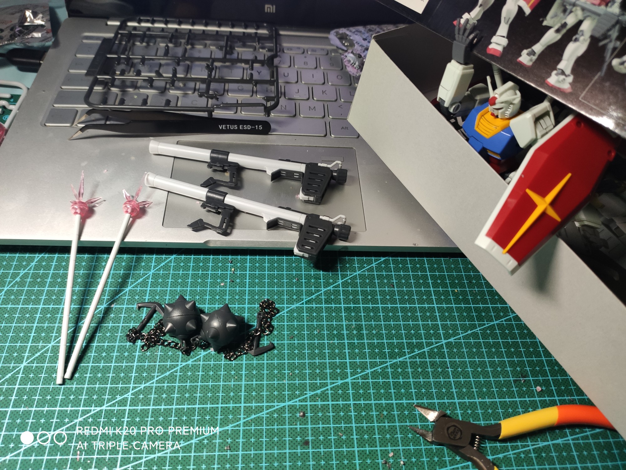 Queen ver 3.0 Weapon Kits Set For Bandai 1/144 HG RG RX-78 2 Gundam Model Gunpla Queen ver 3.0 Weapon Kits Set For Bandai 1/144 HG RG RX-78 2 Gundam Model Gunpla